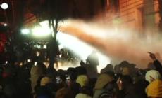 Georgia, proteste a Tbilisi contro il rinvio dei negoziati con la Ue
