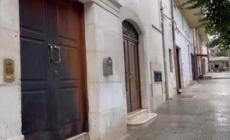 Canosa di Puglia, incendiato il portone di casa dell'eurodeputato Ventola