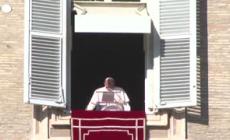 Papa Francesco: "Prego per la Siria, dove la guerra si e' riaccesa"