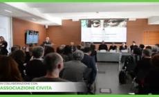 Rapporto Civita, creativi bocciano l'IA, giovani fiduciosi