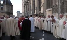 Parigi, la corona di spine di Gesu' torna a Notre-Dame