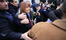 La figlia di Pelicot, "mio padre pericoloso, muoia in prigione"