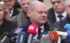 Scholz: "Restiamo uniti contro chi semina odio"