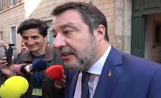 Salvini: "Multato ubriaco a piedi? Beh, al massimo faceva male al palo..."