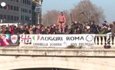 Capodanno a Roma, il tradizionale tuffo nel Tevere
