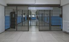 Nove telefonini e droga trovati nel carcere di Bologna
