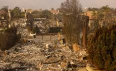 A Los Angeles almeno 10 morti. In fumo un'area grande quanto San Francisco, fermato un piromane con un lanciafiamme 