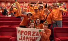 Un'onda arancione al Teatro Regio di Torino per Sinner