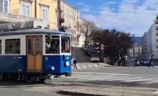 Trieste, lo storico tram di Opicina torna (per ora) in versione mini