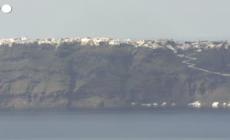 Grecia, sciame sismico a Santorini: alcuni residenti cercano di lasciare l'isola