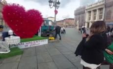 San Valentino, esposto a Torino un grande cuore di fiori
