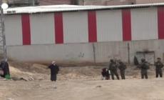 Cisgiordania, famiglie palestinesi lasciano il campo di Nur Shams