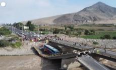 Peru', almeno due morti e 40 feriti per il crollo di un ponte
