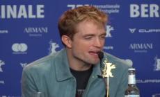 Robert Pattinson è il protagonista del nuovo film  di Bong Joon-ho "Mickey 17" - Video
