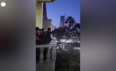 Siria, una grande folla accoglie il presidente ad  interim nell'ex roccaforte di Assad