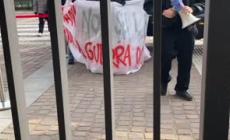 Torino, protesta contro la visita di Tajani al Politecnico