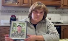 Ucraina, il dolore di una madre di un soldato ucciso in guerra