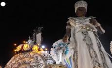 Carnevale di Rio, le scuole di samba sfilano al Sambodromo