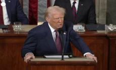 Trump: "L'Ucraina e' pronta a sedersi al tavolo delle trattative per una pace duratura"