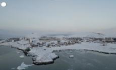 Groenlandia, le spettacolari immagini del tramonto sulla capitale Nuuk