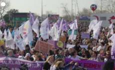 Giornata internazionale della donna, imponente raduno  a Istanbul