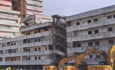Napoli, al via demolizione Vela Gialla di Scampia