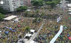 Rio, maxi-manifestazione per l'amnistia ai sostenitori di Bolsonaro
