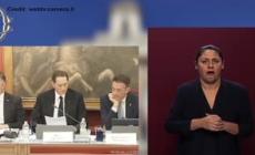 Elkann in Parlamento: "Senza Stellantis in Italia l'auto sarebbe scomparsa". Polemiche politiche, dura la Lega 