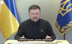Zelensky: "Le sanzioni rimangano fino al ritiro della Russia"