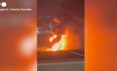 Incendio a Heathrow, chiuso l'aeroporto: cancellati almeno 1.351 voli - Video