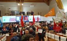 Abruzzo, deficit sanita': l'opposizione occupa il Consiglio regionale