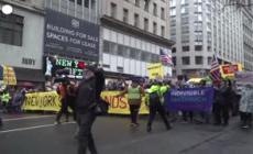 Stati Uniti, proteste contro Trump e Musk al grido di "giu' le mani"