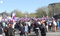 Francia, una manifestazione del Rassemblement National a sostegno di Marine Le Pen