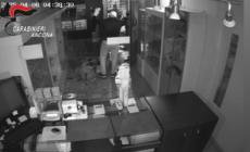 Ancona, arrestati in flagranza mentre tentavano di svaligiare una gioielleria