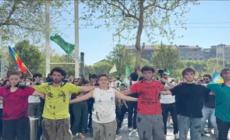 Fridays for future, in centinaia tornano in piazza a Torino