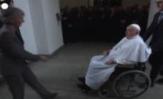Francesco in visita a Regina Coeli, l'entusiasmo dei detenuti