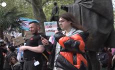 Londra, attivisti per diritti transgender in piazza dopo la sentenza della Corte Suprema
