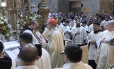 A Gerusalemme la messa di Pasqua nella Chiesa del Santo Sepolcro