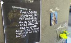 Morte Papa Francesco, l'omaggio degli argentini nella Cattedrale di Buenos Aires