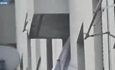 Milano, spaccio di droga con lancio della merce dal balcone