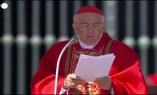 L'omelia di Giovanni Battista Re: "Desideroso di essere vicino a tutti, e' stato un papa in mezzo alla gente"