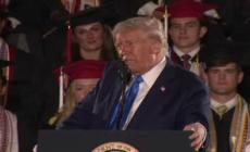 Trump: "Big Tech? Mi odiavano, adesso mi leccano tutti il c..."