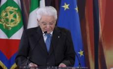 Mattarella: "Uscire da sole logiche commerciali sul cinema"