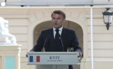 Macron, "sanzioni massicce di Usa-Ue se Mosca viola tregua"