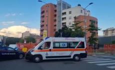 Milano, incidente tra uno scooter e un furgone: morta una 37enne