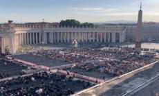 Papa Leone XIV, migliaia di fedeli in attesa della messa di inizio pontificato