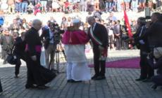 Il Papa a Gualtieri: "Oggi con voi e per voi sono romano"