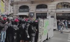 Decreto sicurezza, Roma: dopo il contatto, lo scambio di manganellate