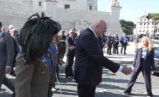 2 giugno, Mattarella depone una corona all'Altare della Patria