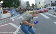Los Angeles, giornalista colpita da un proiettile di gomma durante le proteste